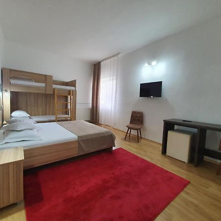 Hotel Mures Toplita  Ngoại thất bức ảnh