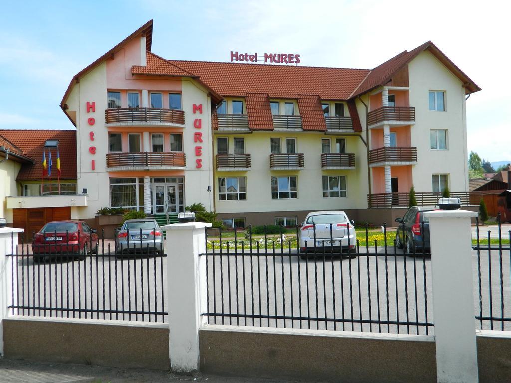 Hotel Mures Toplita  Ngoại thất bức ảnh