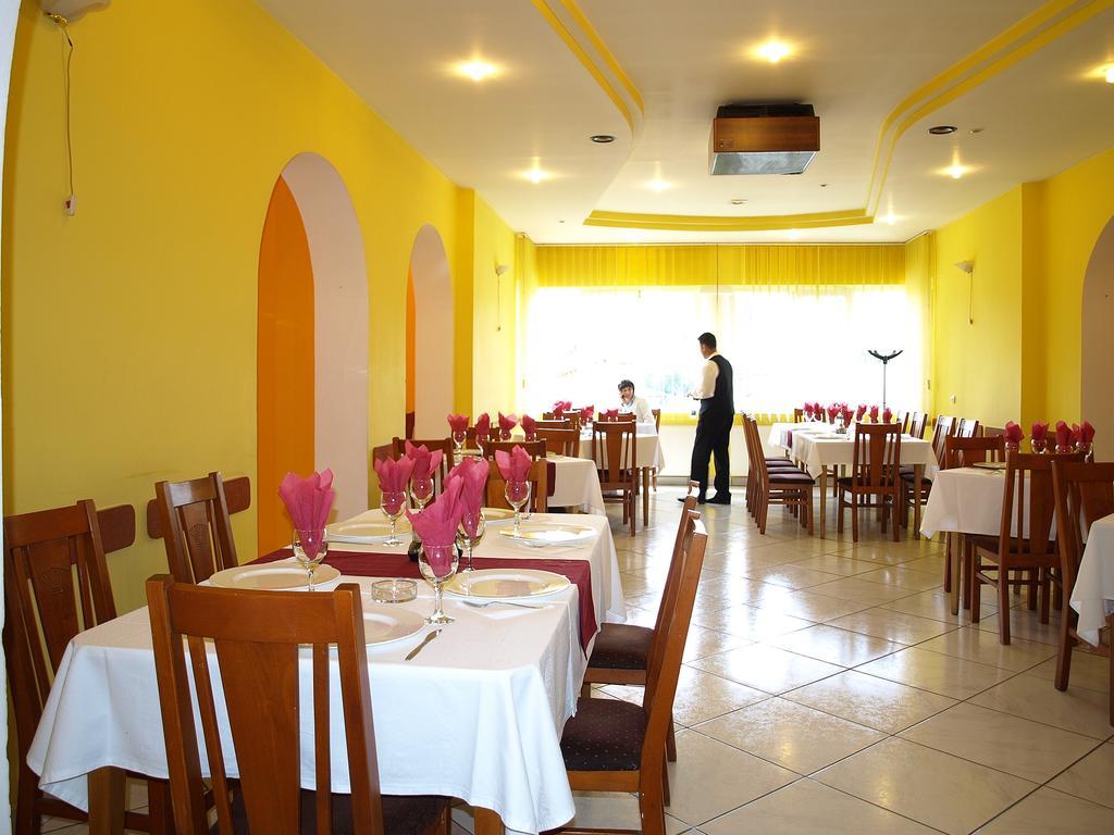 Hotel Mures Toplita  Ngoại thất bức ảnh