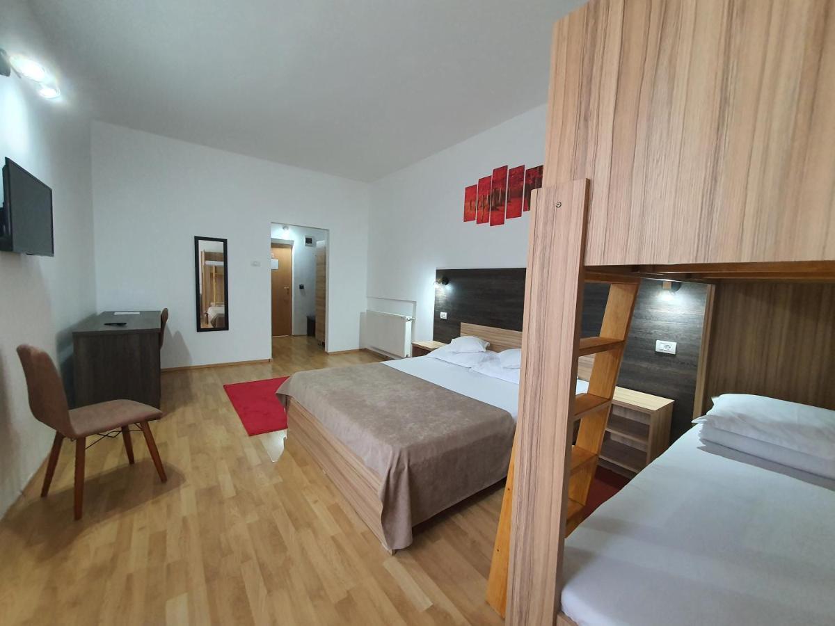 Hotel Mures Toplita  Ngoại thất bức ảnh